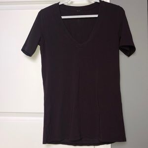 Lululemon love tee V